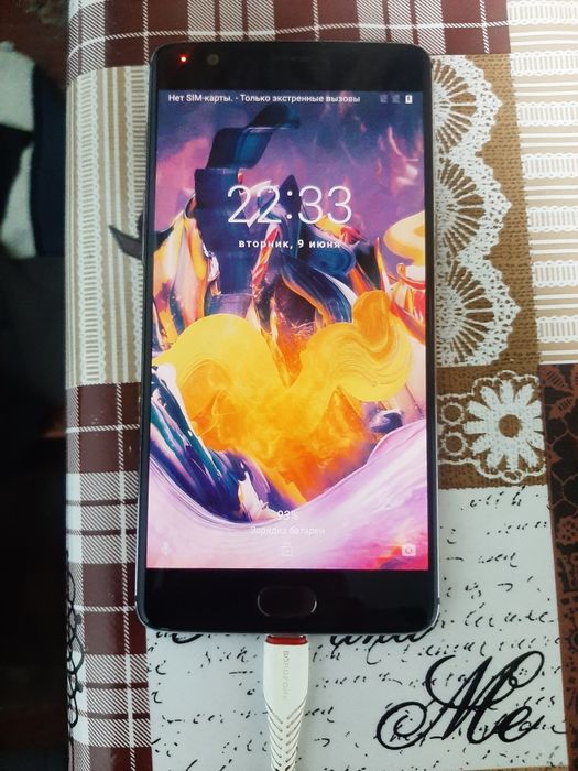 Продам телефон One plus 3T