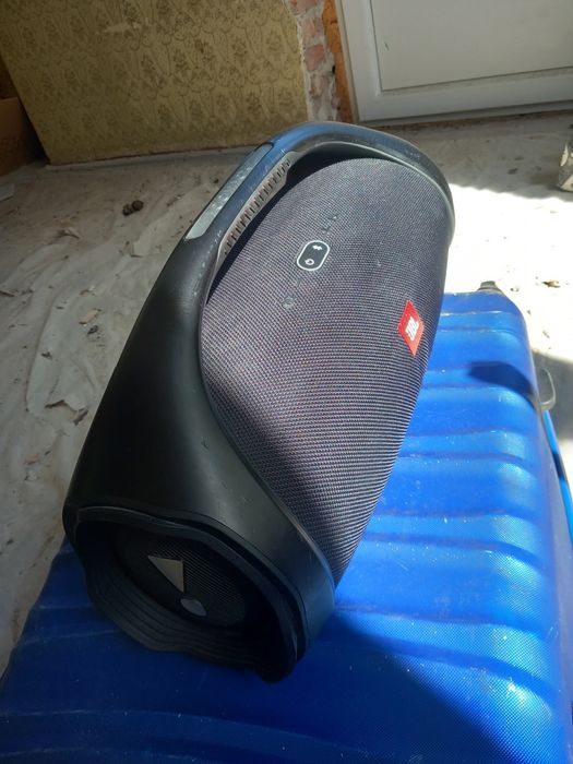Jbl.  Boombox.  2