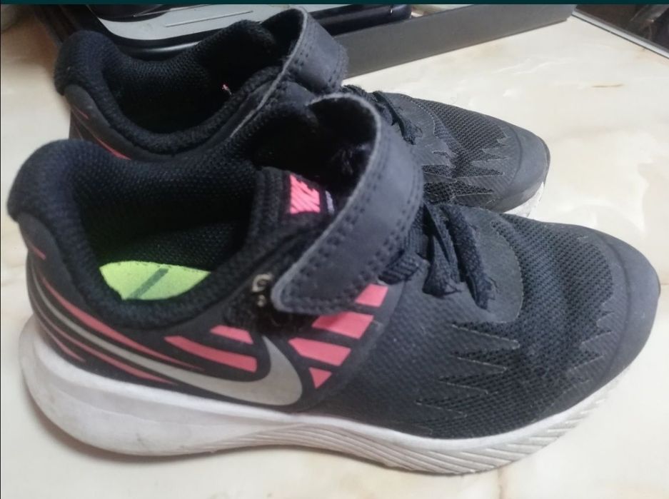 Маратонки Nike 28 номер