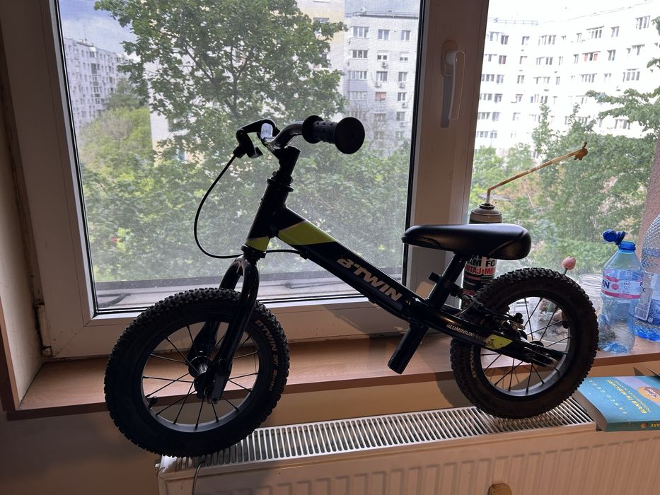 Vand bicicleta fara pedale copii btwin si trotineta oxelo pt copii
