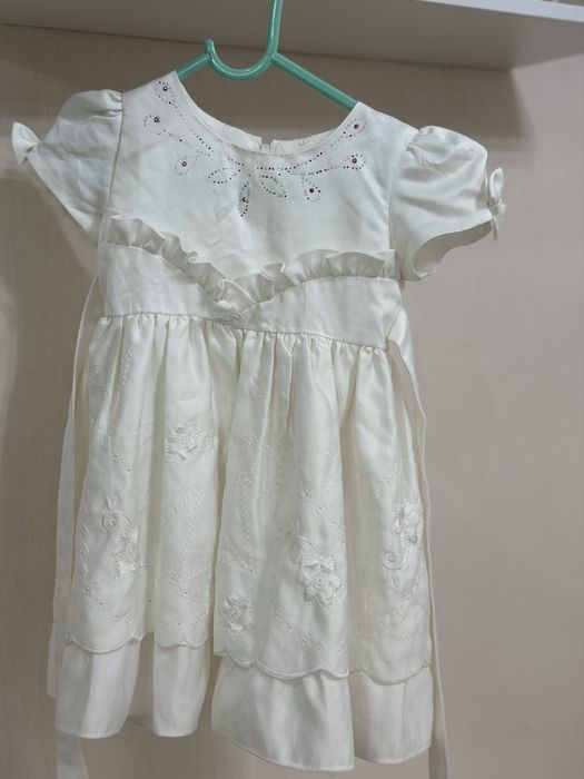 Отдам даром платье