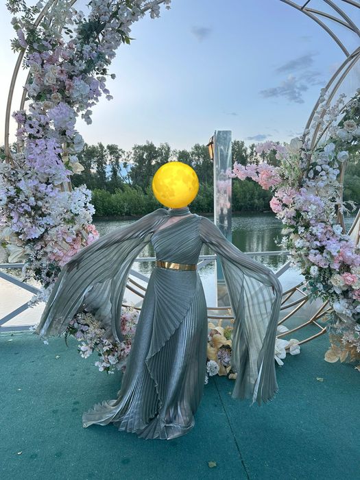 Продам шикарное платье на выпускной