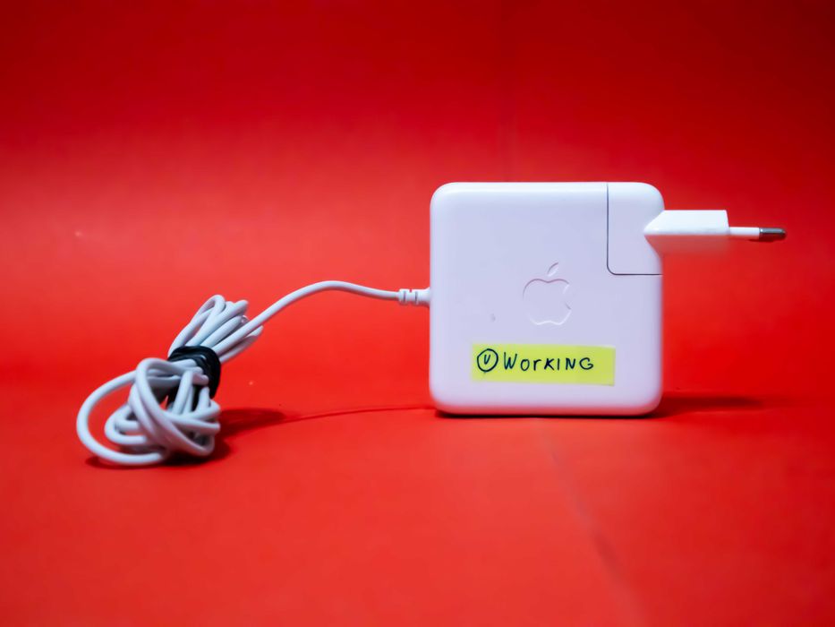A1036 зарядно устройство Apple 45W адаптер за iBook PowerBook G4 G3