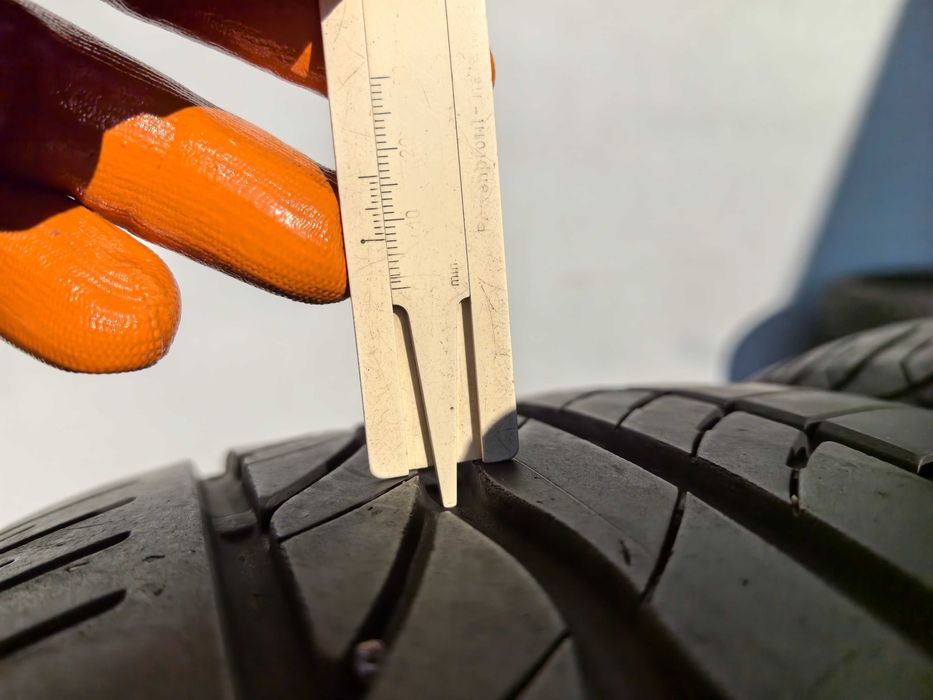 225/45/17 Бриджстоун ДОТ 2015 г