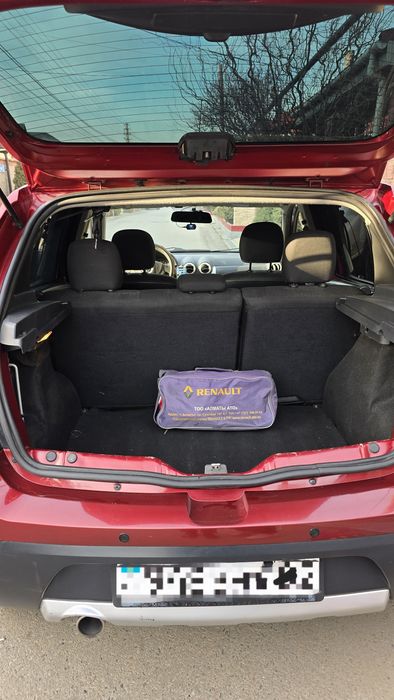 Машина сатылады.