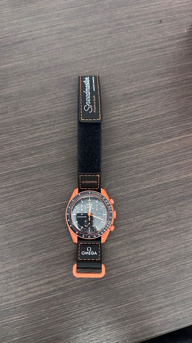Omega x Swatch - Mission on Earth : Lava