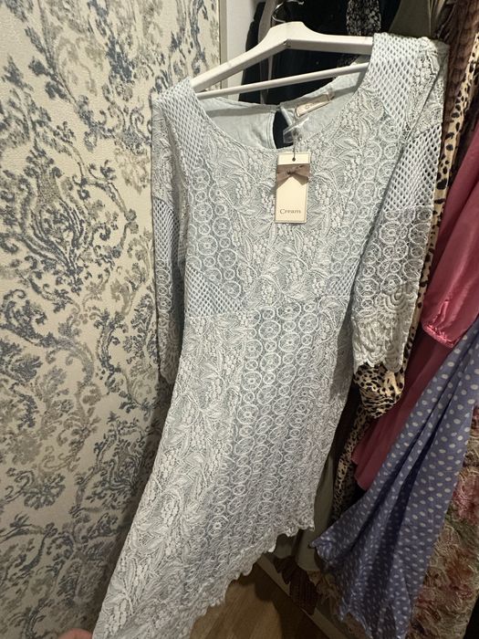 Нови, елегантни рокли