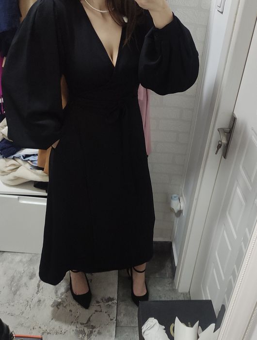 Rochie neagra parte peste parte NAKD