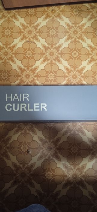 Плойка. Крутящаяся. Трендовая