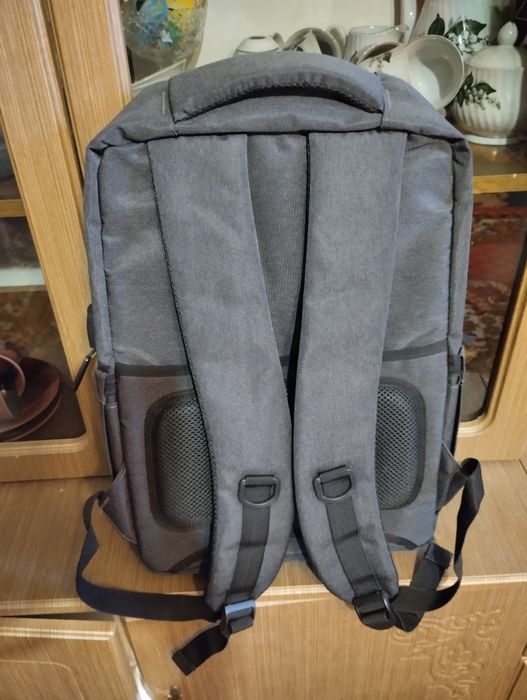 Сумка для ноутбука.