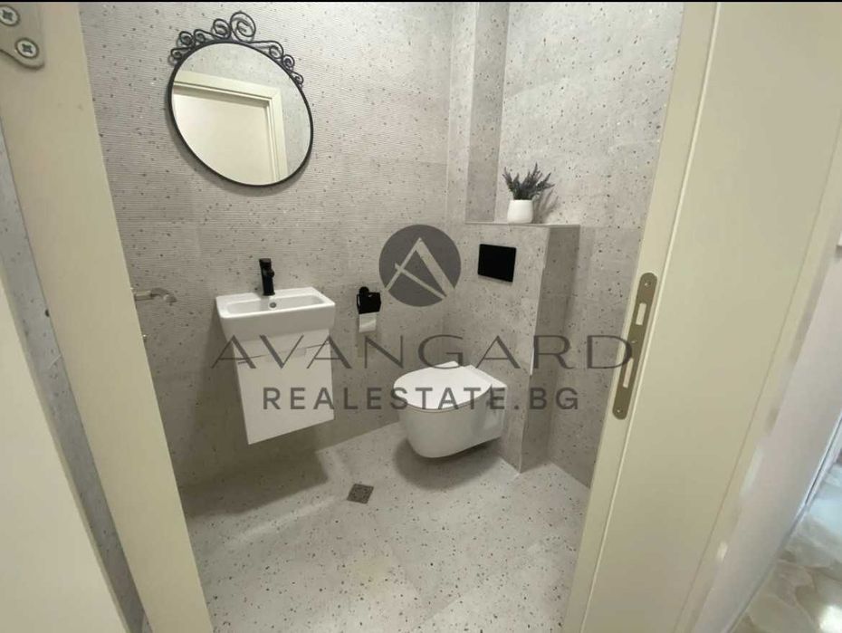 Продава се Тристаен апартамент в Пловдив, Център - 100 кв.м за 2180 €/кв.м - Снимка #8