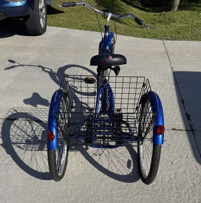 Tricicleta schwinn meridian din america ca noua