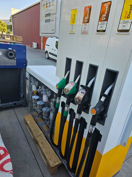 Бензиноколонка Gilbarco SK700 - колонка за Дезел , Бензин