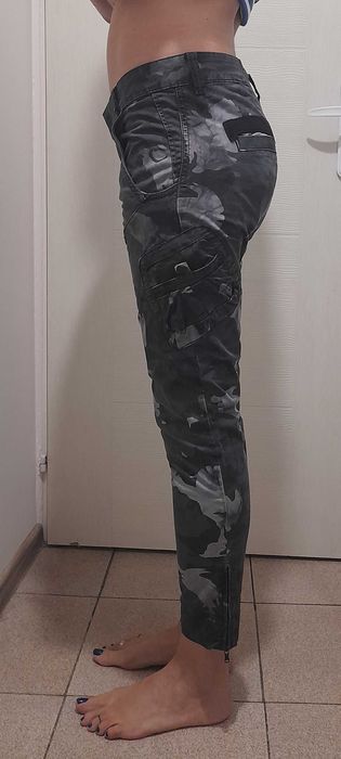 Дънки много ластични