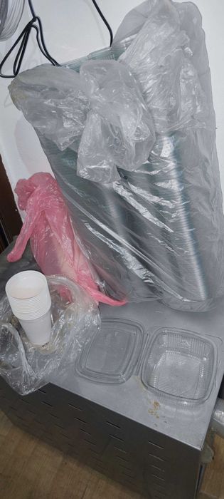 Опаковки еднократна употреба, тарелки, торбички, пликове,джобове,кутии