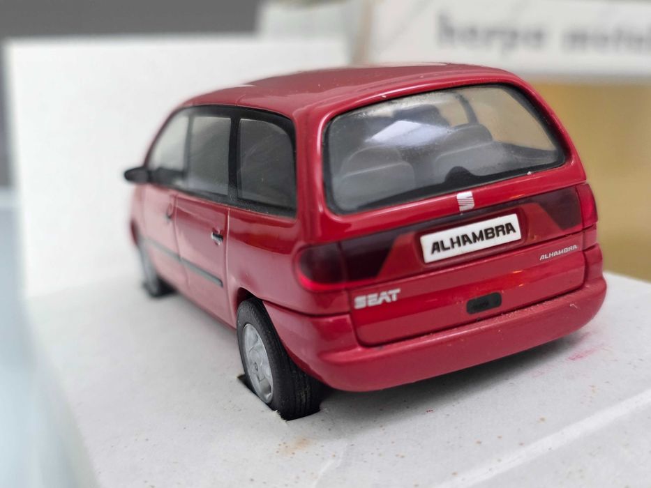 Macheta Auto 1/43 Herpa Metal Seat Alhambra