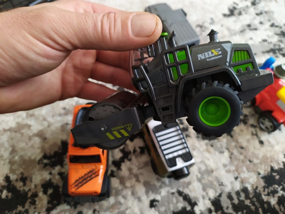 Лот играчки 10 броя