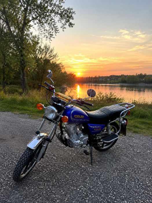 Продам мотоцикл 200 куб