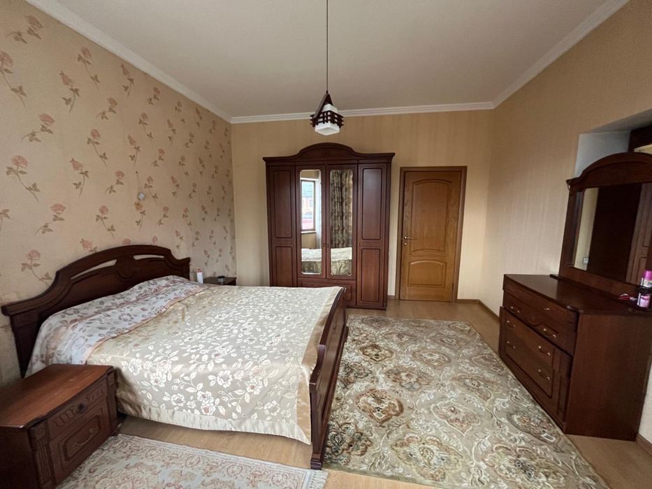 Продам большой дом