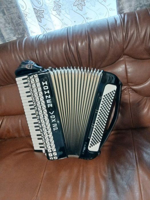 Acordeon hohner vox 2