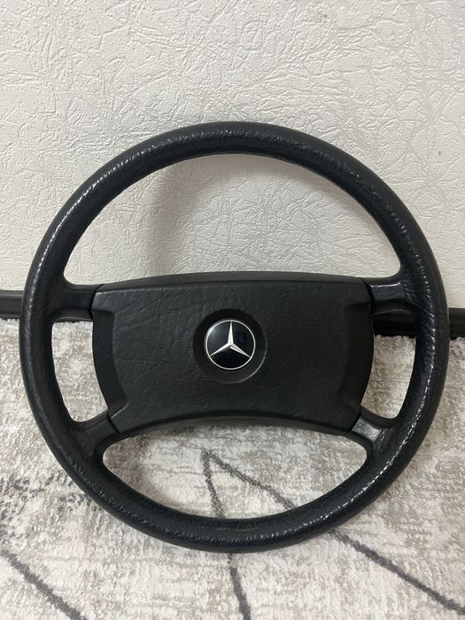 Руль на 190, 124 мерседес