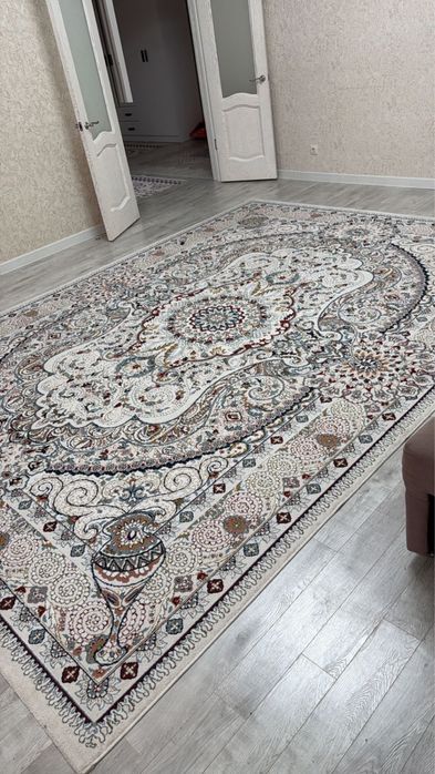 Ковер 50. 000 тг