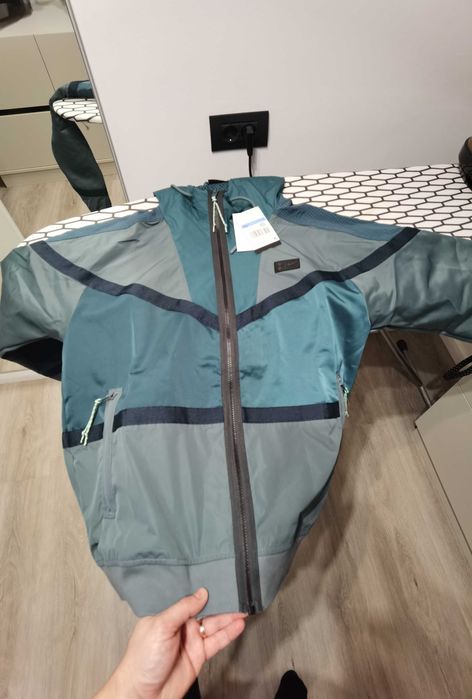 Jacketa Nike Tottenham Hotspur, PRODUS NOU CU ETICHETA, MARIMEA M