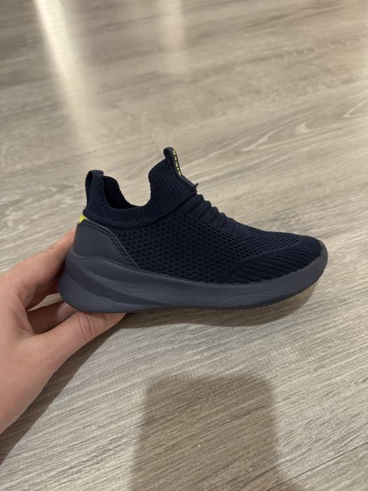 Кросовки-слипоны