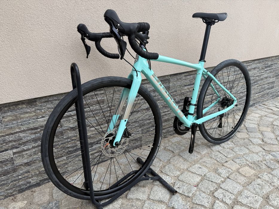 Чисто нов!Шосеен велосипед Bianchi Via Nirone 7 размер: 28/47см