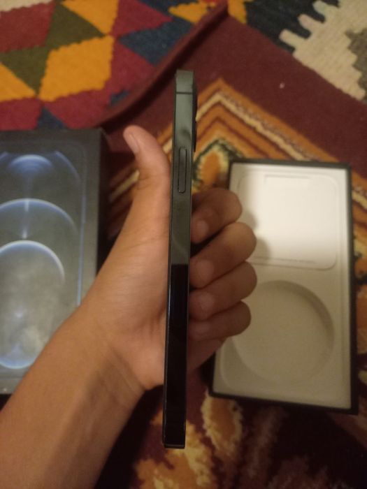 iPhone 12 Pro vakum LL/A