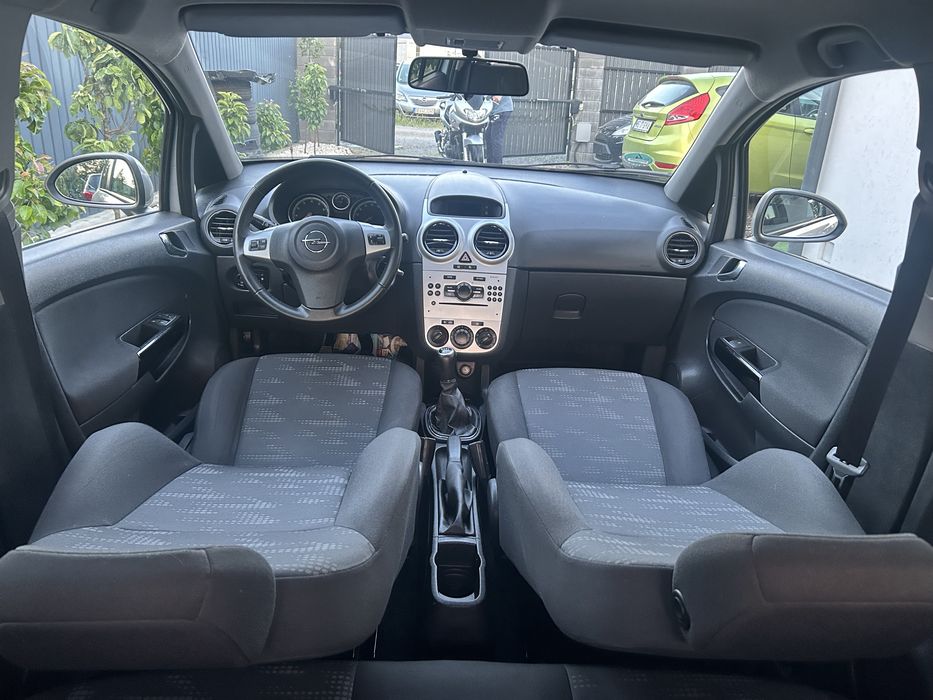 -Opel corsa facelift-1.4benzina-101cai-euro5-2011-adusa din germania-