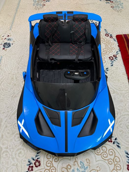 Детская машина Bugatti Bolide Срочно!