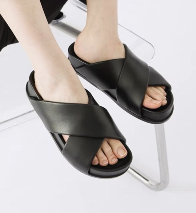 Сандалии шлепки. Jil Sander.