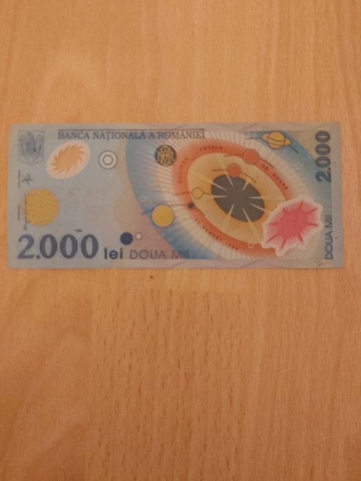 Vând bani cu eclipsa, în perfectă stare, nu sunt indoiti sau uzați