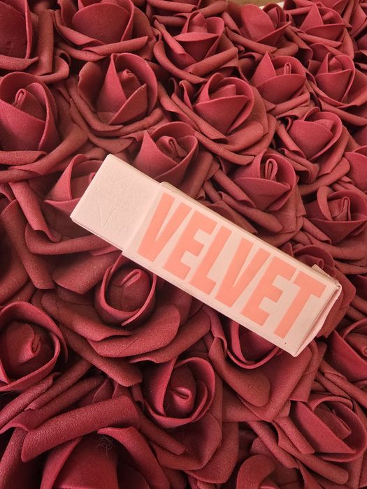 Jeffree Star Cosmetics Velvet Trap