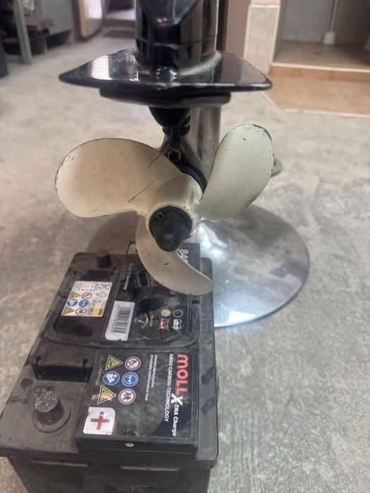 Извънбордов двигател