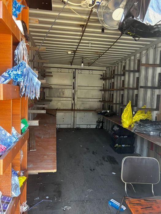 Контейнер для магазина.