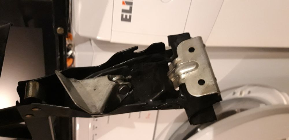 Багажник за кола/универсален/;THULE за ски