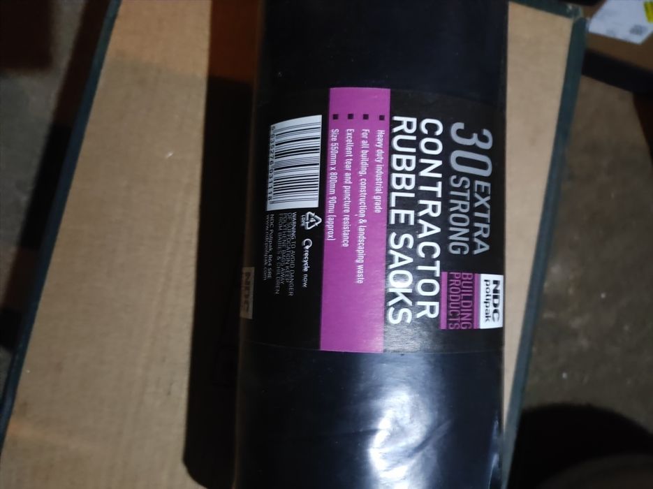 Saci  rezistent pentru moloz 90 litri un sac