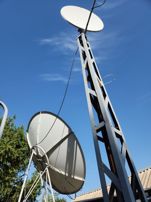 Цифровая спутниковая антенна.
