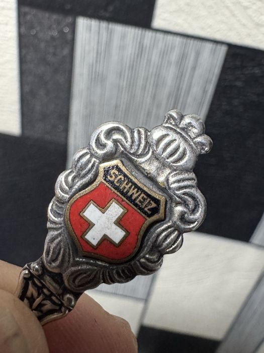 Lingurita argint schweiz