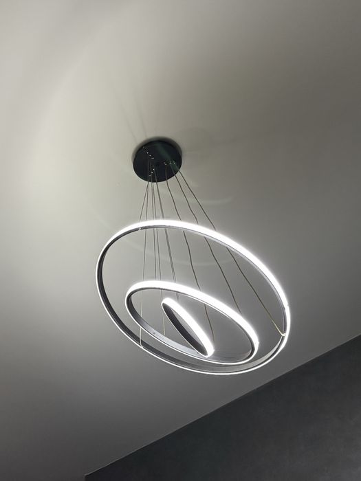 Лед полилеи 2 броя в отлично състояние