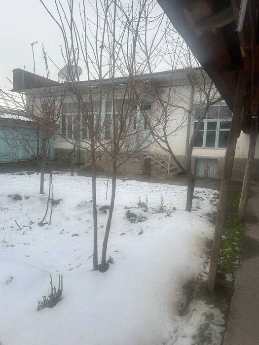 Олмазор охунбобоев 6 сот 9 хона фасад 16 метр Нархи 170000 у.е.