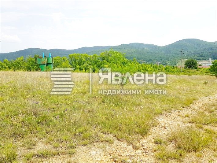 Продава се Парцел в с. Баня, Област Сливен - 8200 кв.м за 5 €/кв.м - Снимка #2