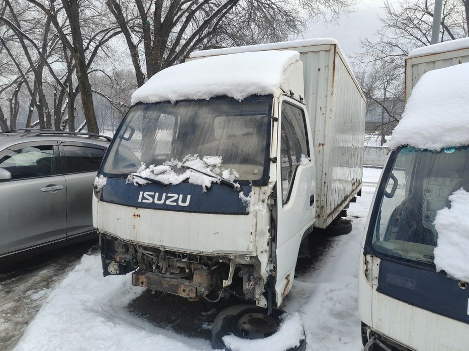 Запчасти на Исузу ельф npr nkr