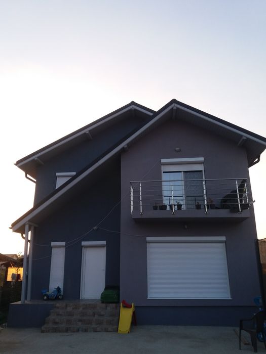 Rulouri   exterioare