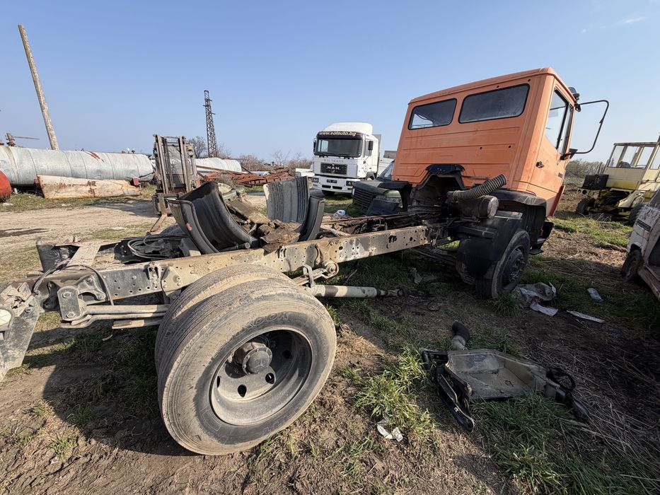 Камион Мерцедес 1314 125кс 6000куб 1991г на части