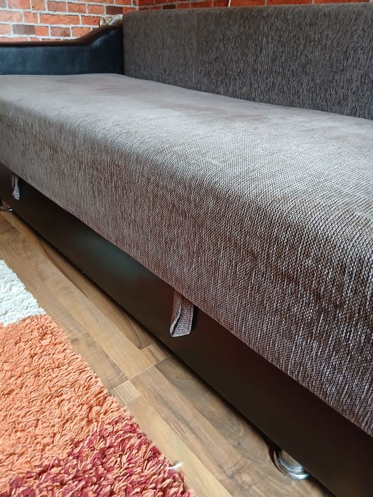 Canapea extensibilă în sare foarte bună