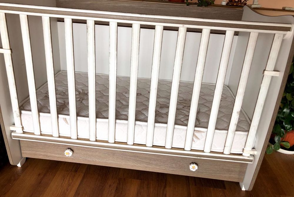 Детско легло  или ученическо бюро