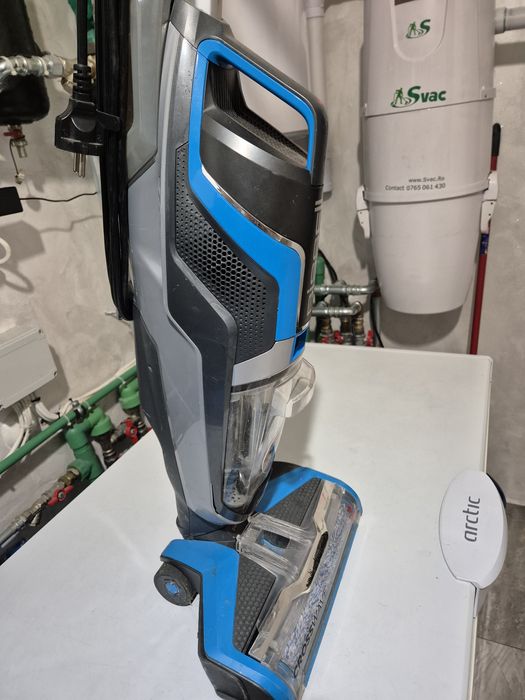 Aspirator si mop bissel